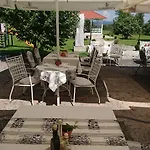 Bistra Konukevi 3*