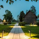 Konukevi Bistra